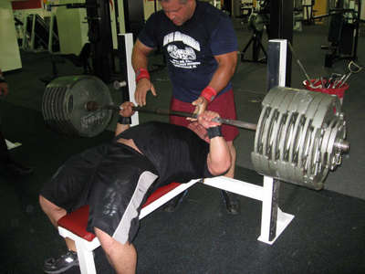 Hoornstra With His Close Grip bench Press Style