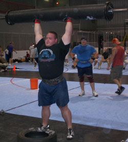 Gavin Westenburger Wearing his APT pro lifting gear shirt